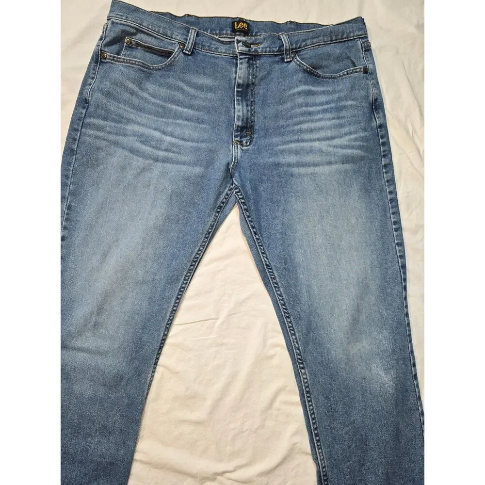 Lee Mens Jeans Size 38x32 Athletic Fit - 27